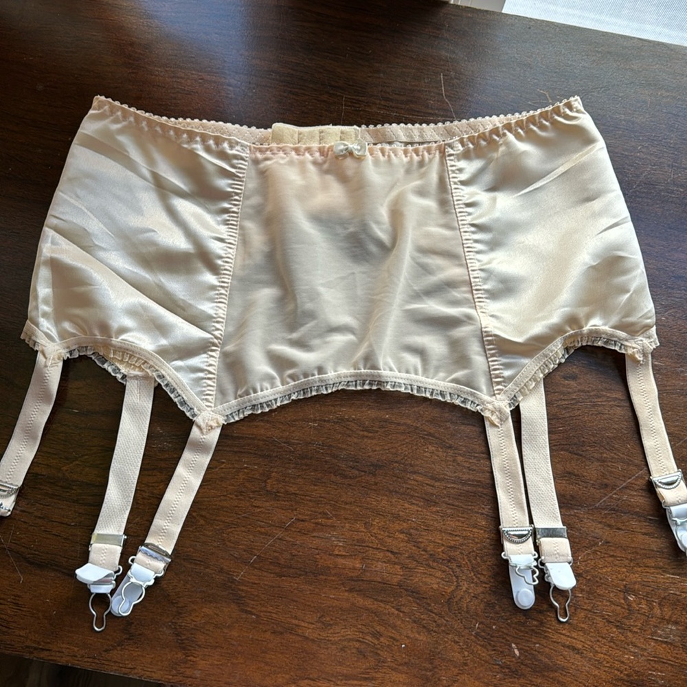 What Katie Did Peach Suspender Belt US12